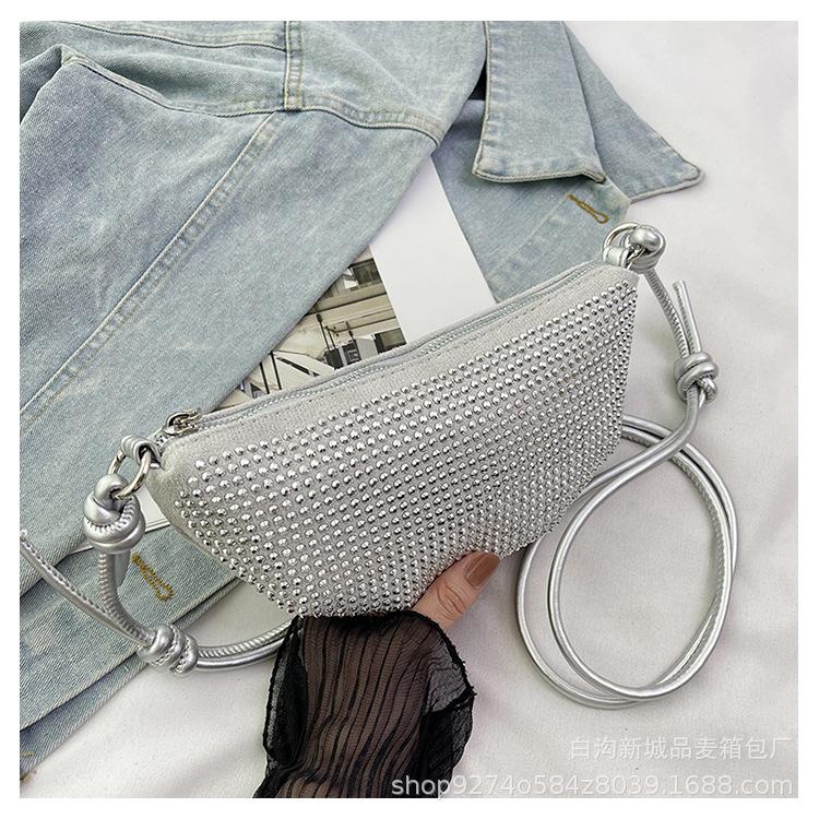 Texture popular underarm bag Korean version of the new trendy bright diamond fashion niche full diamond one-shoulder crossbody bag dumpling bag