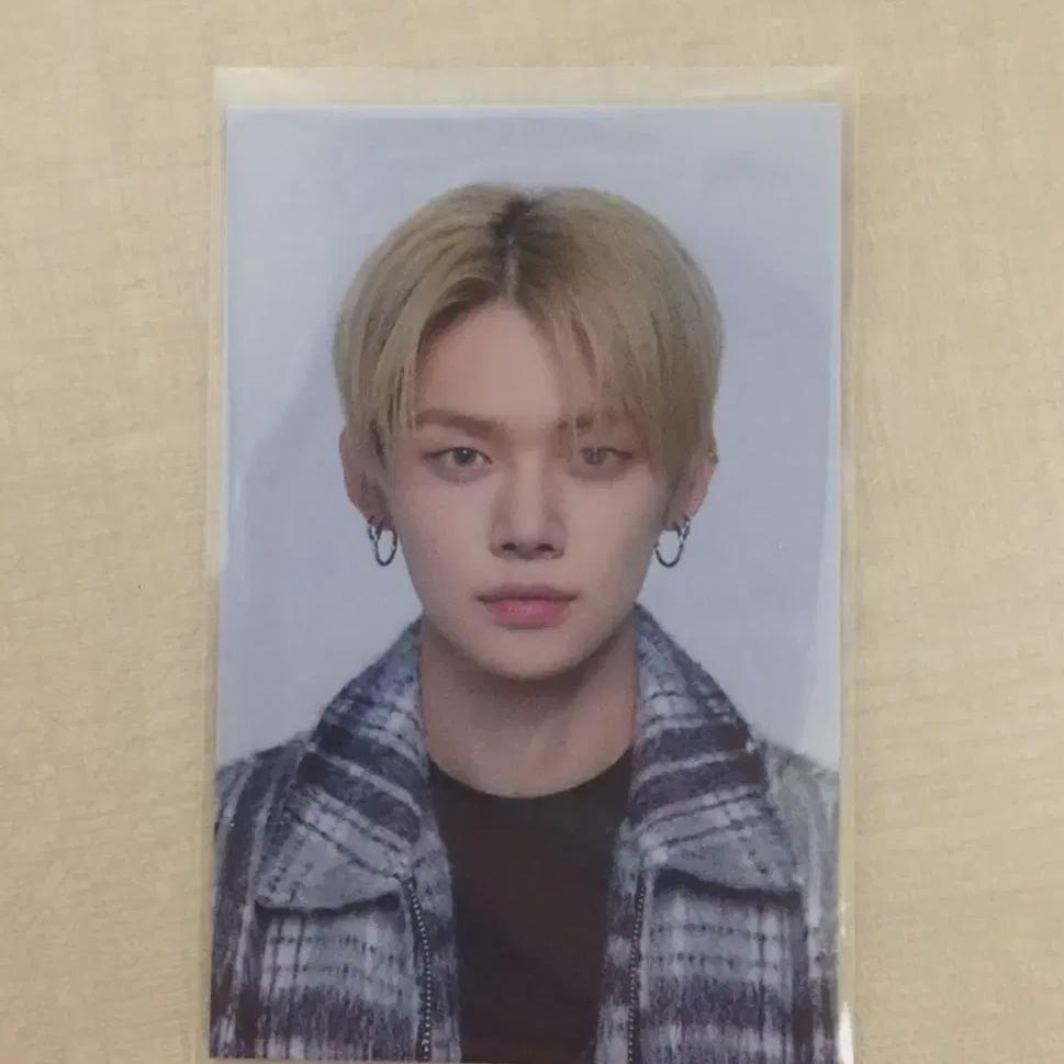 

Tomorrow X Together Ёнджун Gbgb Фотокарточка для трансляции