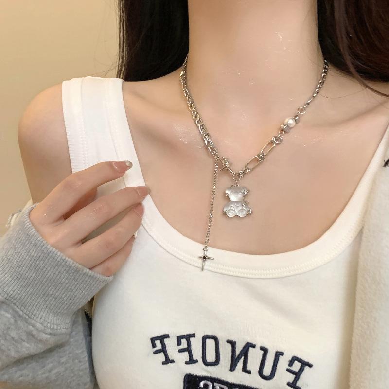 Premium Transparent Jelly Bear Mango Star Necklace Female Niche Design Sweet And Spicy Pendant Sweater Chain Tide