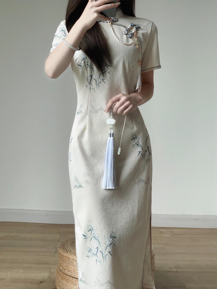 Vintage-Inspired Elegant Cheongsam: 2025 Summer Collection for Young Women