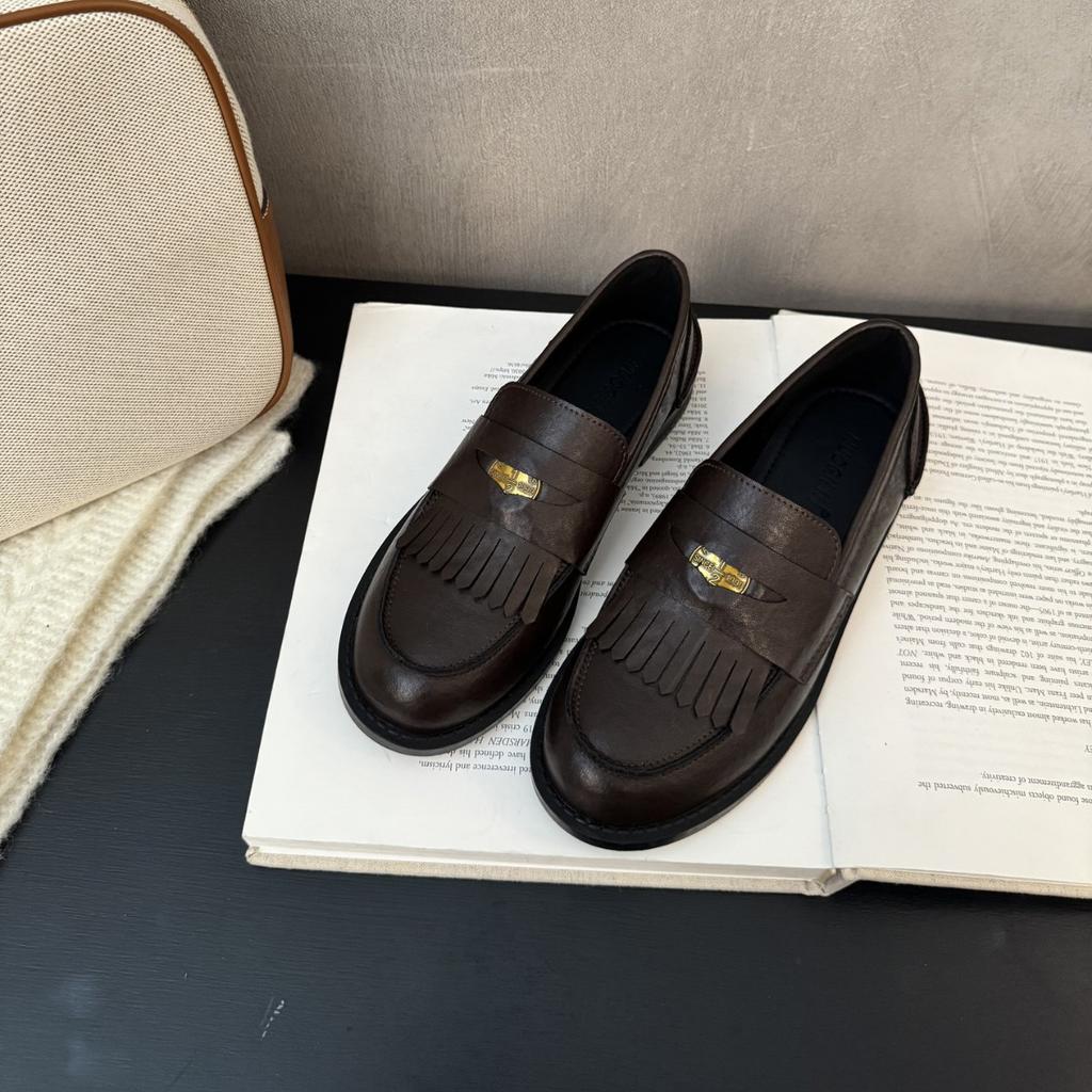 Loafers women's one-pedal 2025 spring and autumn new fashion versatile British lazy love thick heel small leather shoes