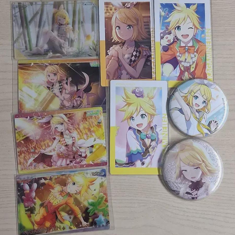 

(источник питания) Вокалоид Кагамине Рин Рен Бумажный Значок Продажа!