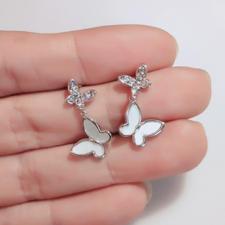New Style Chiu Kong Windscreen Red Butterfly Pendant Earring Simple Temperament Small Personality Senior Sense Earrings