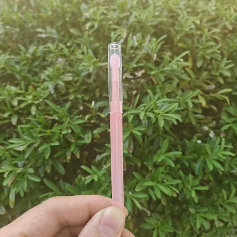 1 Pack Silicone Lip Brushes With Soft Tip Dustproof Cover For Daily Makeup Travel Lip Gloss Use
