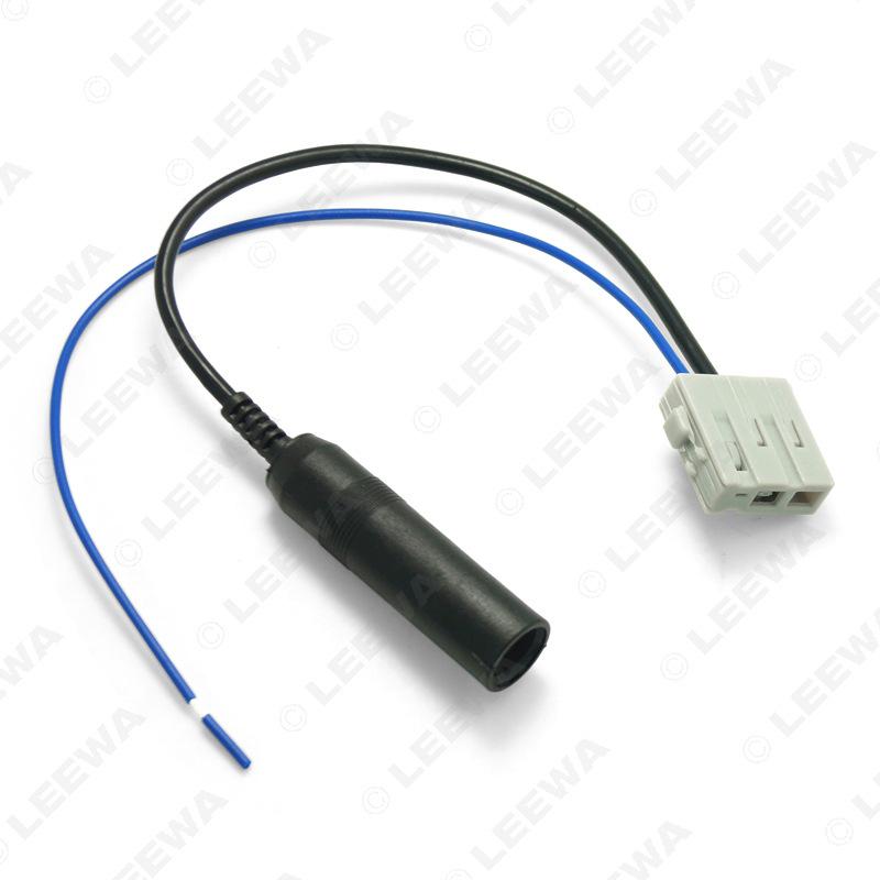 Nissan & Venucia FM Antenna Adapter Cable for Tiida, Teana, Livina, Qashqai, Sylphy, Sunny.