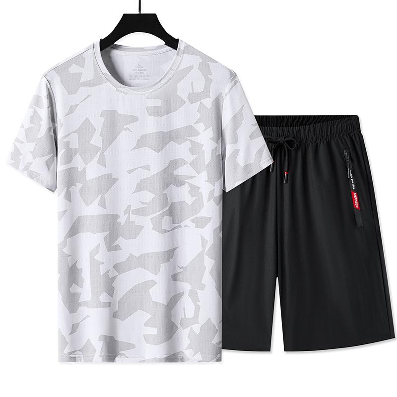 New Summer Breathable Sports Suit Men Quick Dry Sports Set Ice Silk Tshirt and Shorts Male Two Piece Set Camo Running Suit