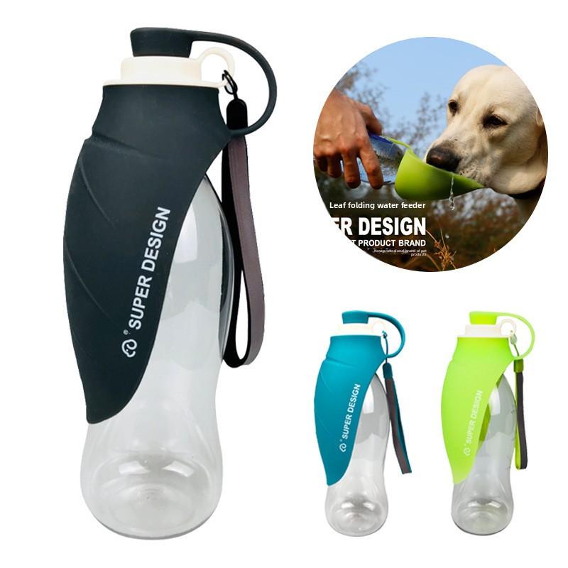 Eco-Friendly Durable Portable Pet Dog Drinking Cup Outdoor Water Feeder Bottle with Silicone & Plastic Construction