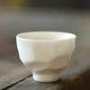 Weißer Jade Kung Fu Tasse Keramik Meister Tasse Teezeremonie Tasse Kleine Tasse Keramik Weißgeschirr Teetasse Einzel Tasse Retro Stil Tasse Teetassen