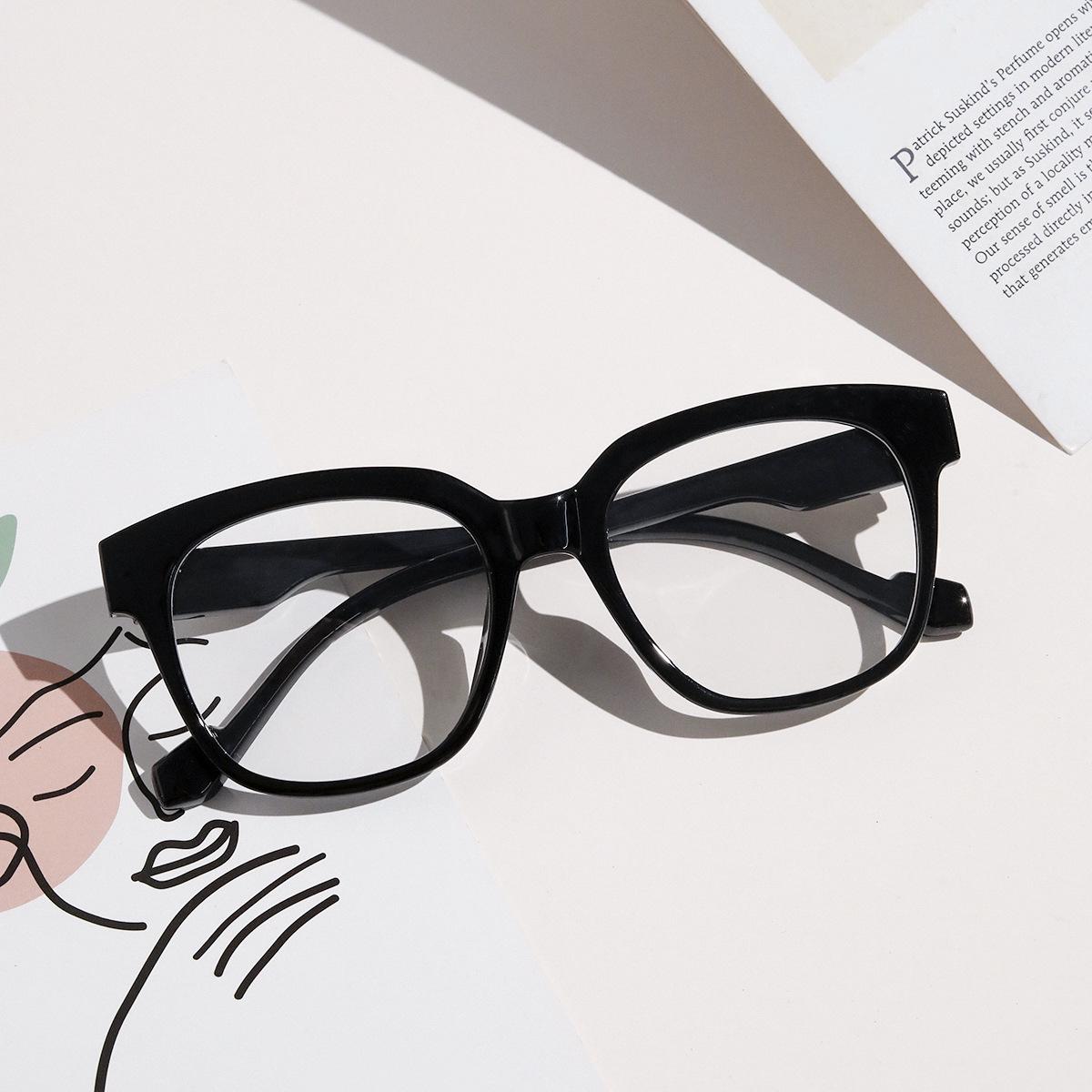 

Xunge B315 Retro Square Transparent Glasses for Students
