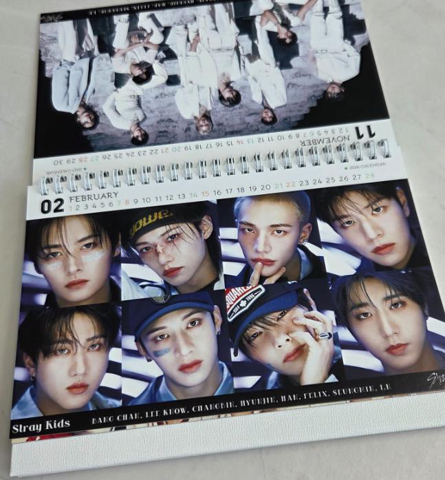Stray Kids 2026–2027 Desk Calendar – Double-Sided Photobook Style (Random Images)