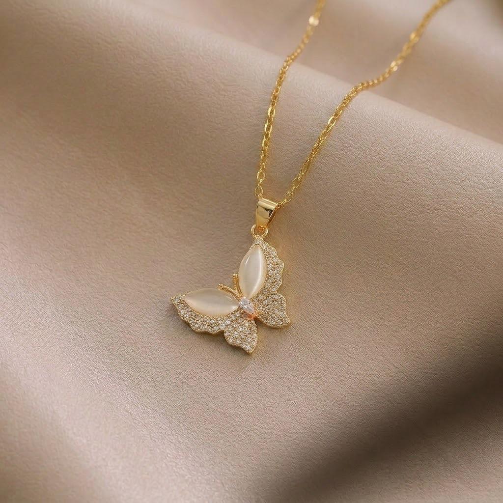 Women's Japanese-Korean Style Butterfly Zircon Pendant Necklace