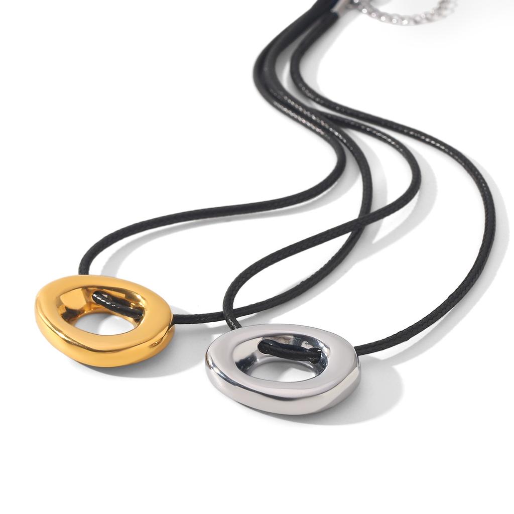 Hollow-Out Titanium Steel Collarbone Necklace Minimalist Design Pendant Long-Lasting Jewelry