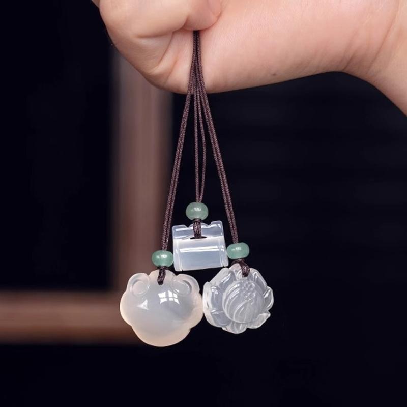 Unique Natural Jade Stone Necklace with Traditional Ethnic Designs Perfect for Cultural Event and Daily Wear