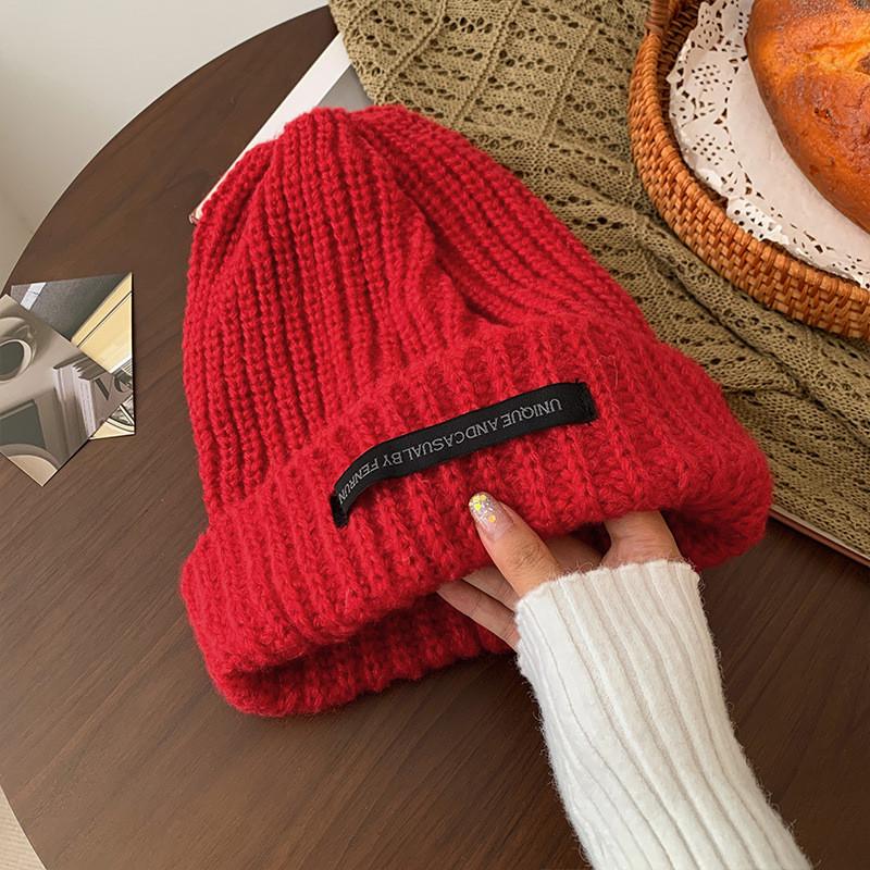 Elegant And Stylish Womens Knit Beanie Warm Cotton Hat With Trendy Design Letter