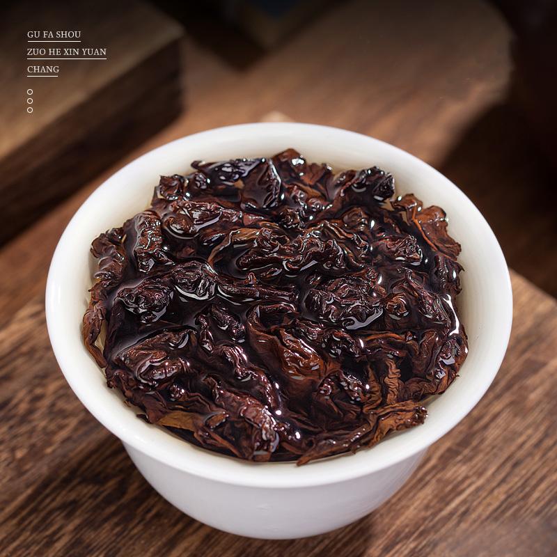 Dive into a World of Unique Tastes: Our Tea Collection Boasting Tieguanyin, Pu'er, and Distinctive Blends