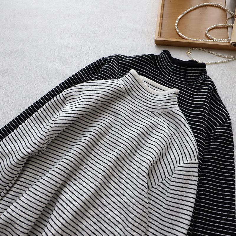 

2024 Korean-Style Striped Women s Semi-High Neck Slim Fit Knitted Sweater One Size