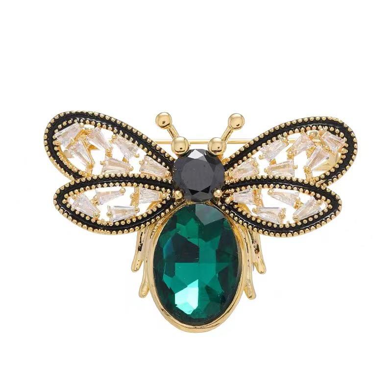 Elegant Glass Bee Brooch: Retro Corsage and Pin for Clothing Accessories