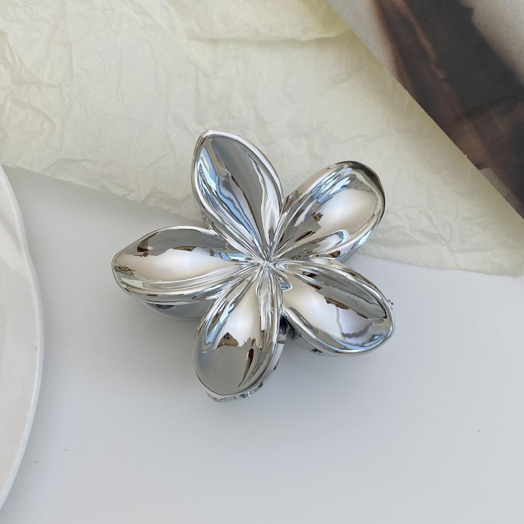 Fashion Metal Silver Color Flower Hair Claw for Women Large Hair Crab Clamps Ponytail Shark Clip Headdress Hair Accessories