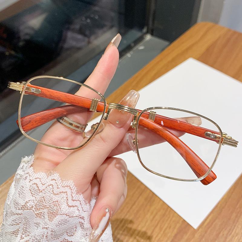 Featured Wooden Temple Full Frame Sunglasses Retro Square Large Frame Travel Glasses Catwalk Sunglasses