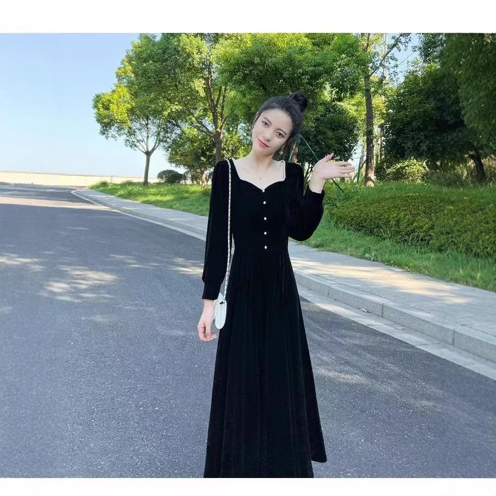 French Elegant Autumn and Winter Golden Velvet Dress Female Hepburn Waist Thin Gentle Temperament Retro Dress Long Dress
