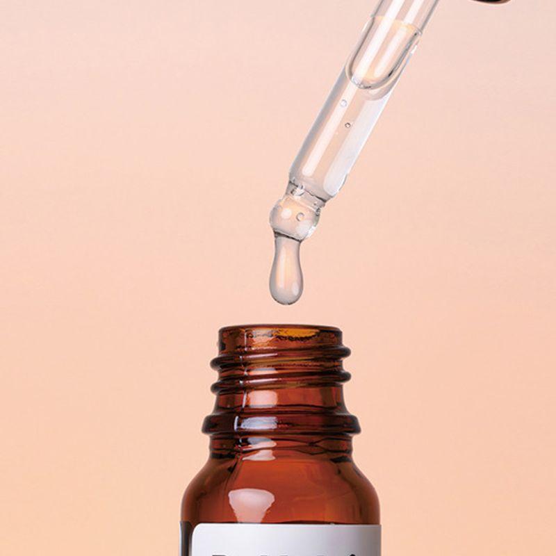 BENALE Восстанавливающая ампула для ногтей с пузырьковым действием Питательная 10 мл Vinale Rescue Nail Ampoule