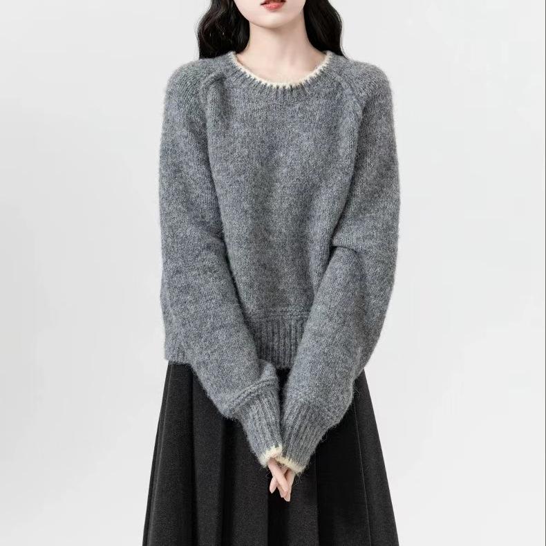 Short Grey Sweater on Women's Autumn and Winter Round Neck Knitted Sweater