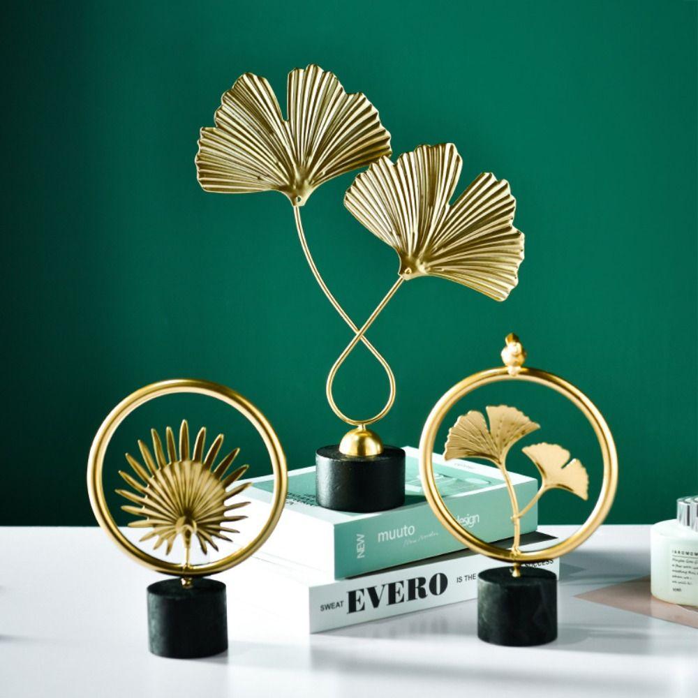 Wooden Base Nordic Style Iron Arts Crafts Ginkgo Leaf Ornaments Desktop Ornaments Leaves Sculpture