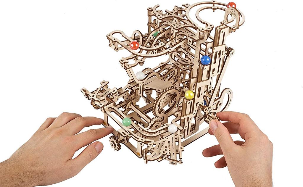 Ugears Marble Lantead Hoist 70170 Wooden Puzzle, Crafts & Models, No Glue or Tools Required, for Adults