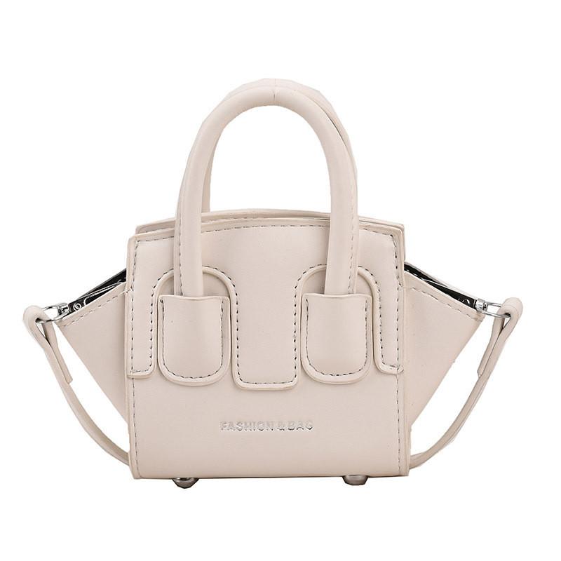 Modern Korean Baby Wing Bag Playful Mini Shell Bag For Stylish Little Girls