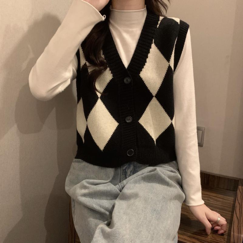 Women's Green Y2K Vintage Knitwear Sleeveless Argyle Knit V-Neck Blouse Tops Vest Sweater Korean Style Cardigan For Women