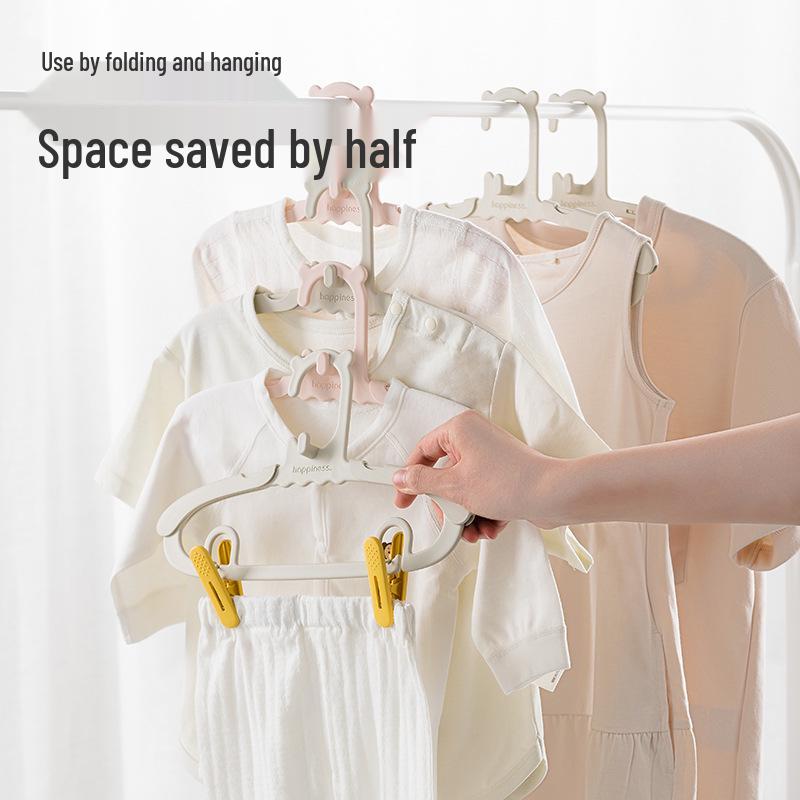 Custom Children's Multi-functional Retractable Hanger with Trouser Clips