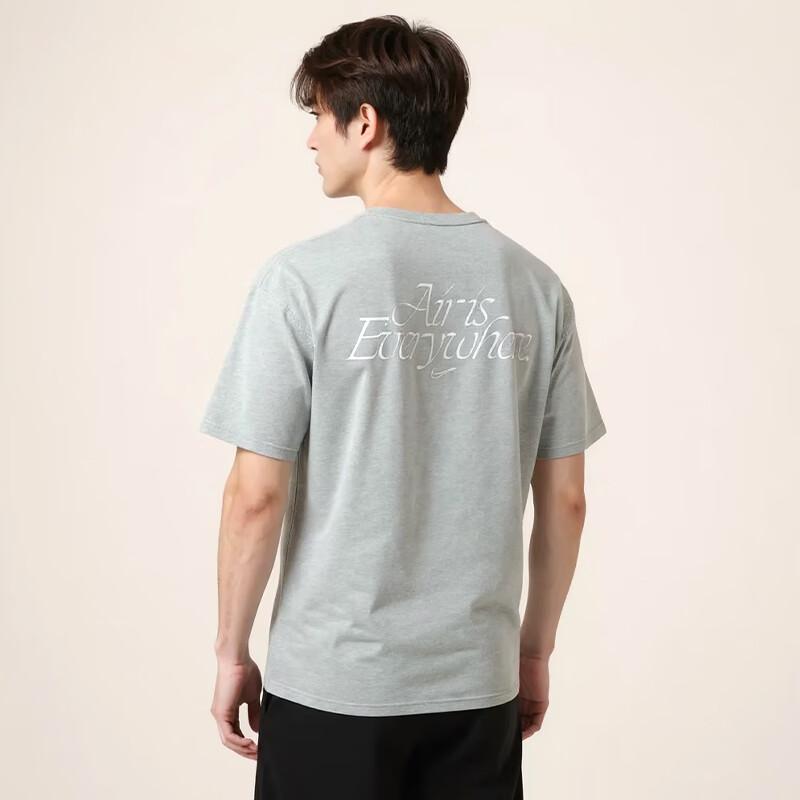 Nike Men's Short Sleeve T-Shirt