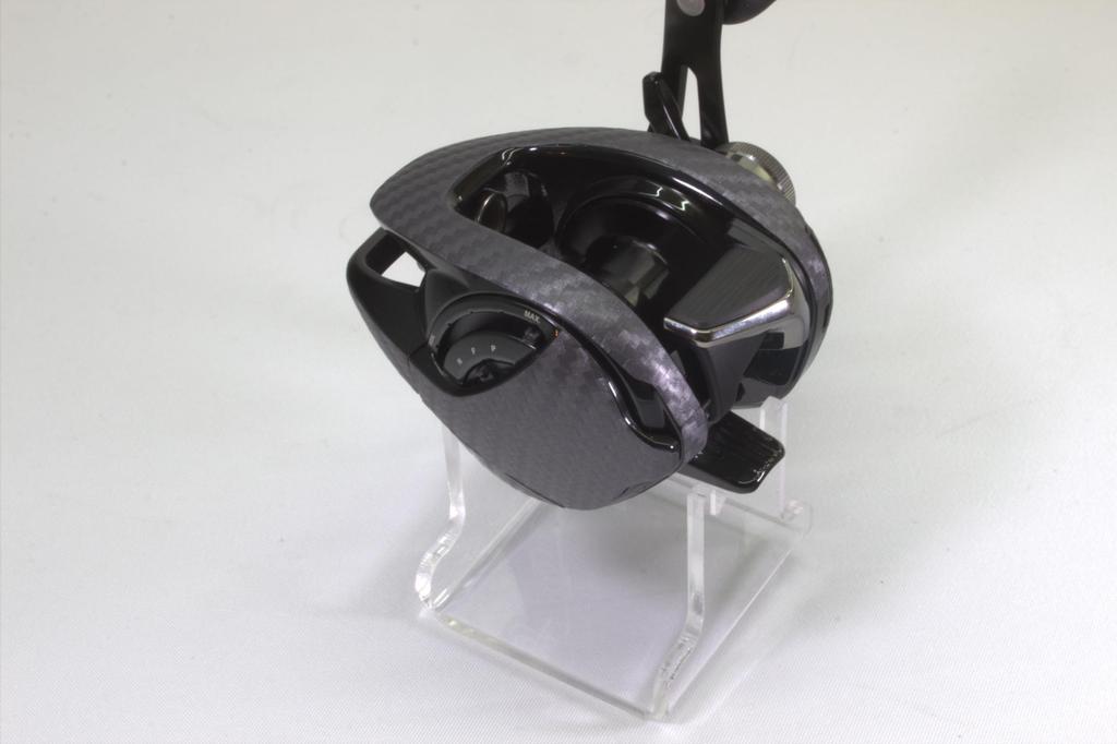 CUSTOM Custom Decal for YOROI 24 Metanium DC Baitcasting Scratch Protection SEAT.JP Reel, (Silver, Right-Handed)