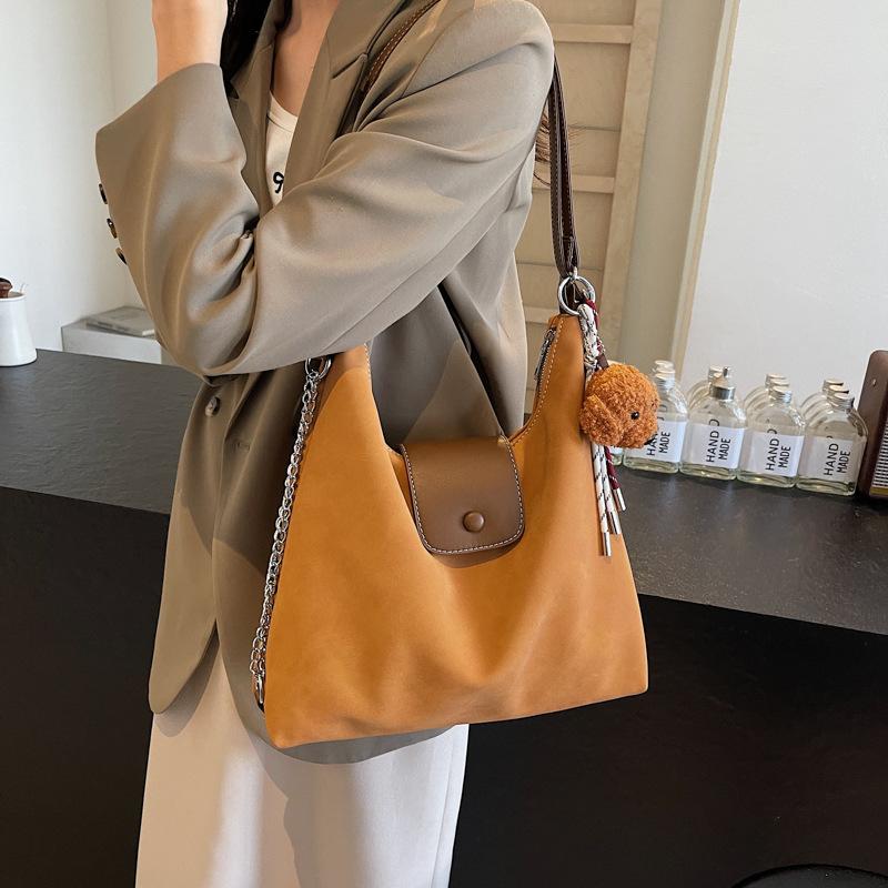 Fashion and leisure students class new large-capacity tote bag 2025 new retro autumn and winter backpack big bag