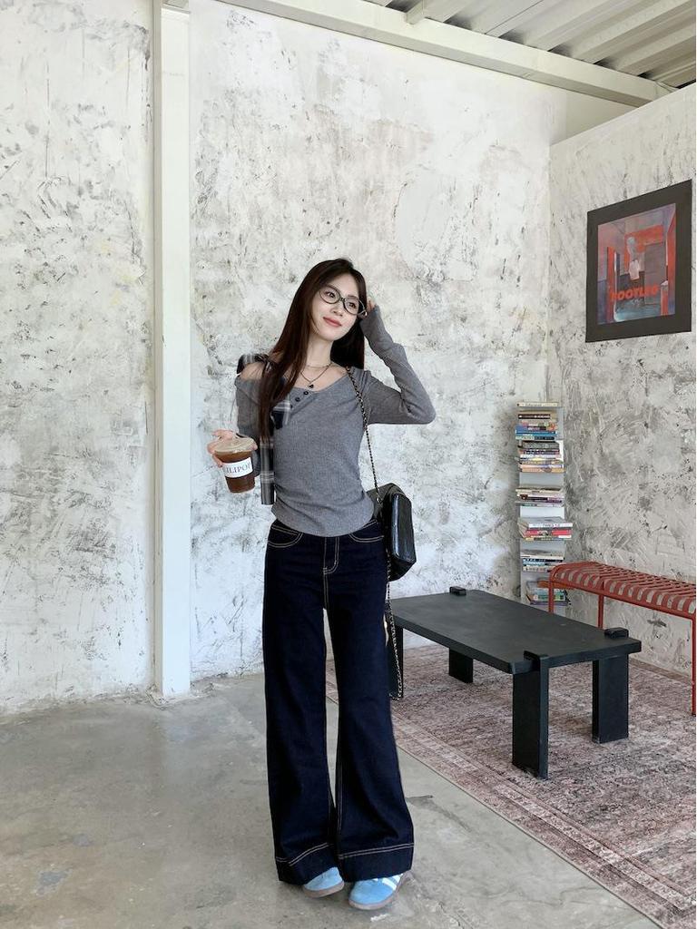 Chic Korean Grey One-Shoulder Bow T-shirt for Women - Sweet and Spicy Spring/Autumn Style