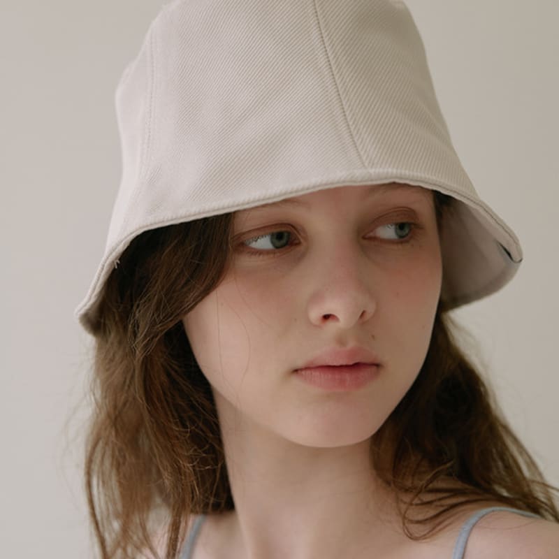 

Панама Laminez Line - Слоновая кость FREE