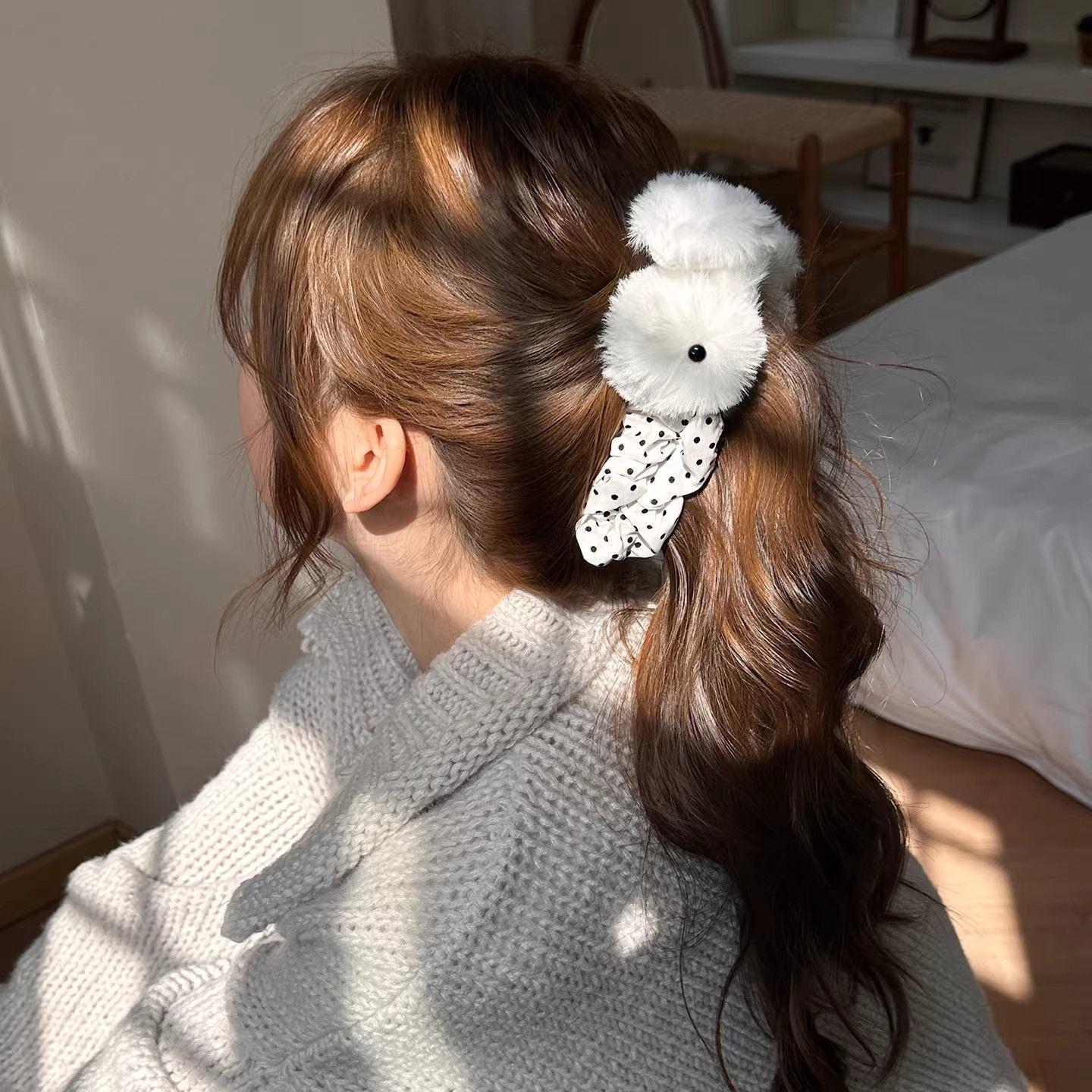Женская Милая Плюшевая Заколка для Волос Банан с Ушками Кролика в Горошек