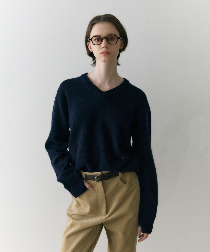 OSTKAKA Essential V-Neck Pullover Navy
