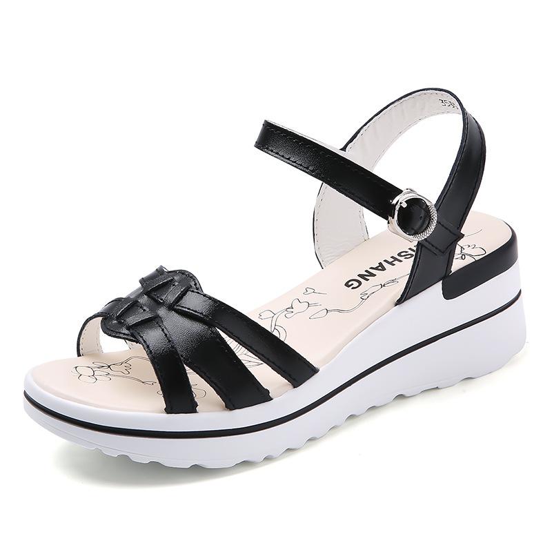 New Leather Wedge Heel Mother Sandals Fashionable and Casual Versatile Platform Muffin and Beach Women's Sandals