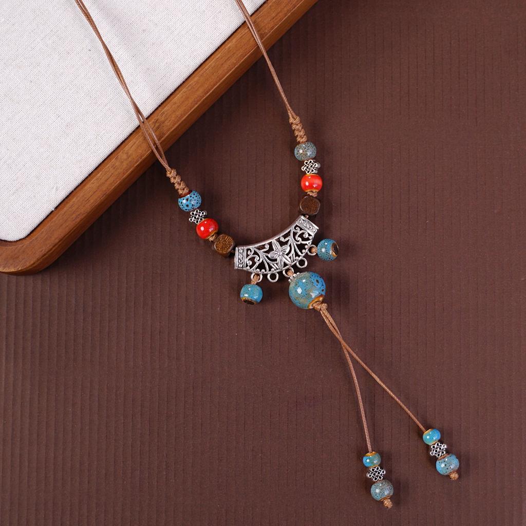 Ceramic Necklace Does Not Fade Women's Light Luxury Niche Autumn and Winter Sweater Necklace Jewelry