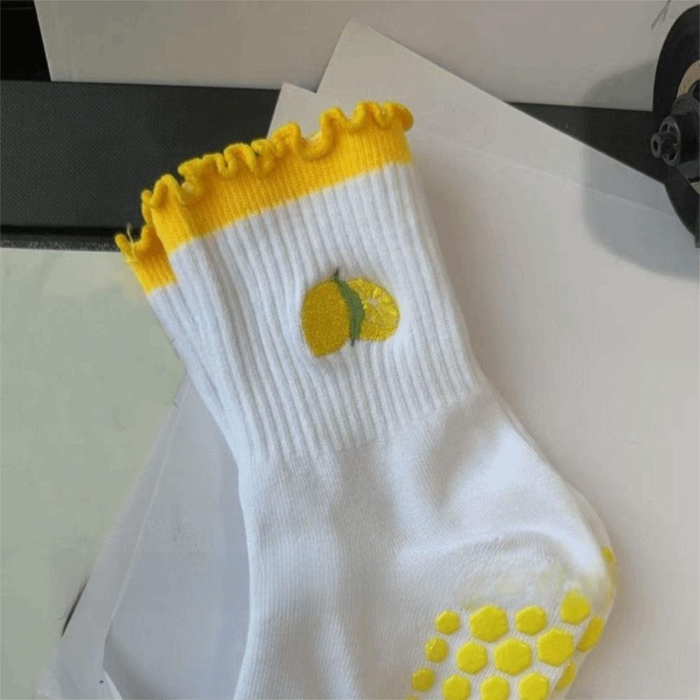 Breathable Pilates Socks Harajuku Street Cherry Embroidery Socks New Yoga Socks