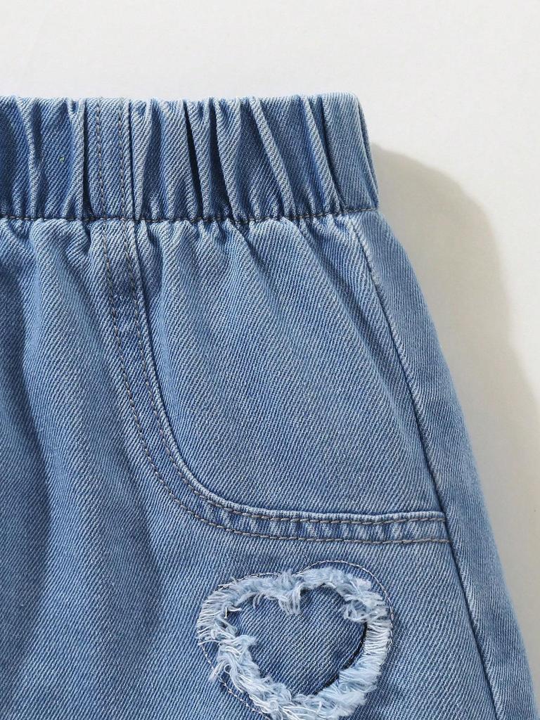 Single-piece girls' denim shorts, slim fit, Korean style, fashionable and versatile, heart-patterned frayed hem, blue elastic waistband.