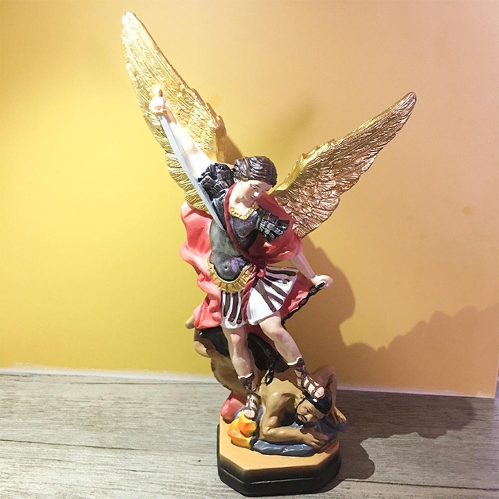 1PC święty anioł Saint Michel Et Le smok statua rysunek dekoracja rzemiosło żywiczne prezenty dekoracja wnętrz