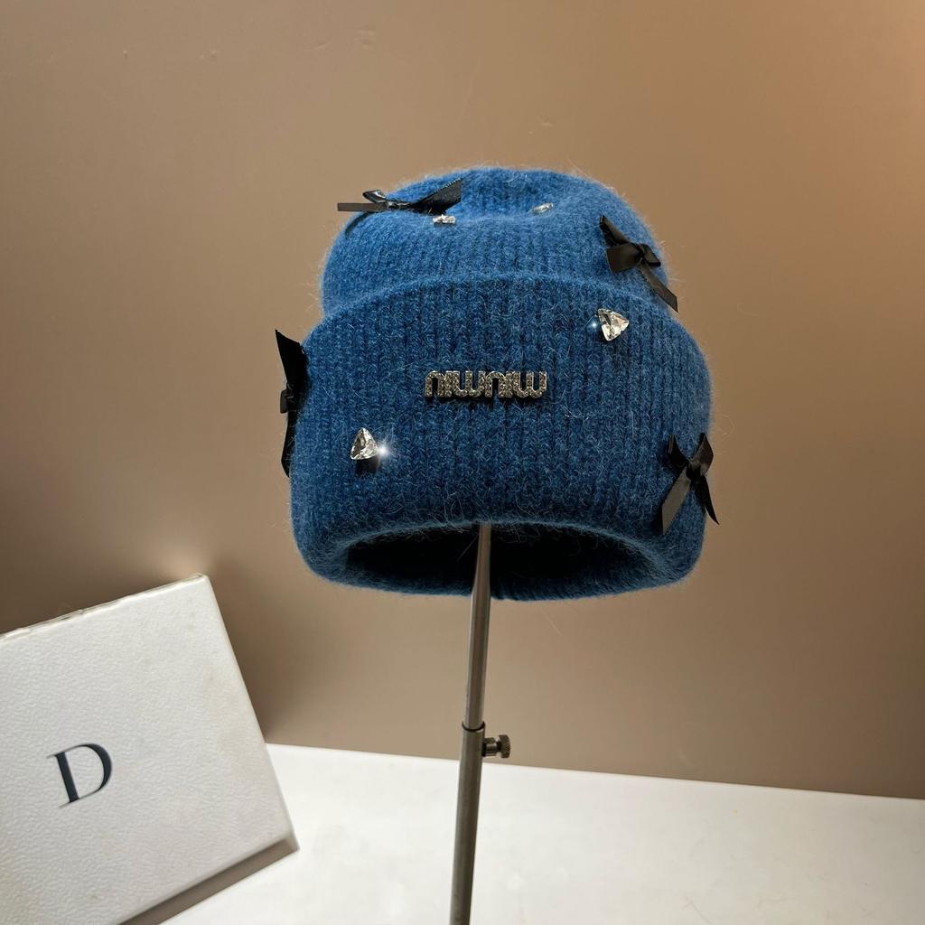 High-end Knitted Hat with Bowknot Fashionable and Warm Earflap Beanie for Women