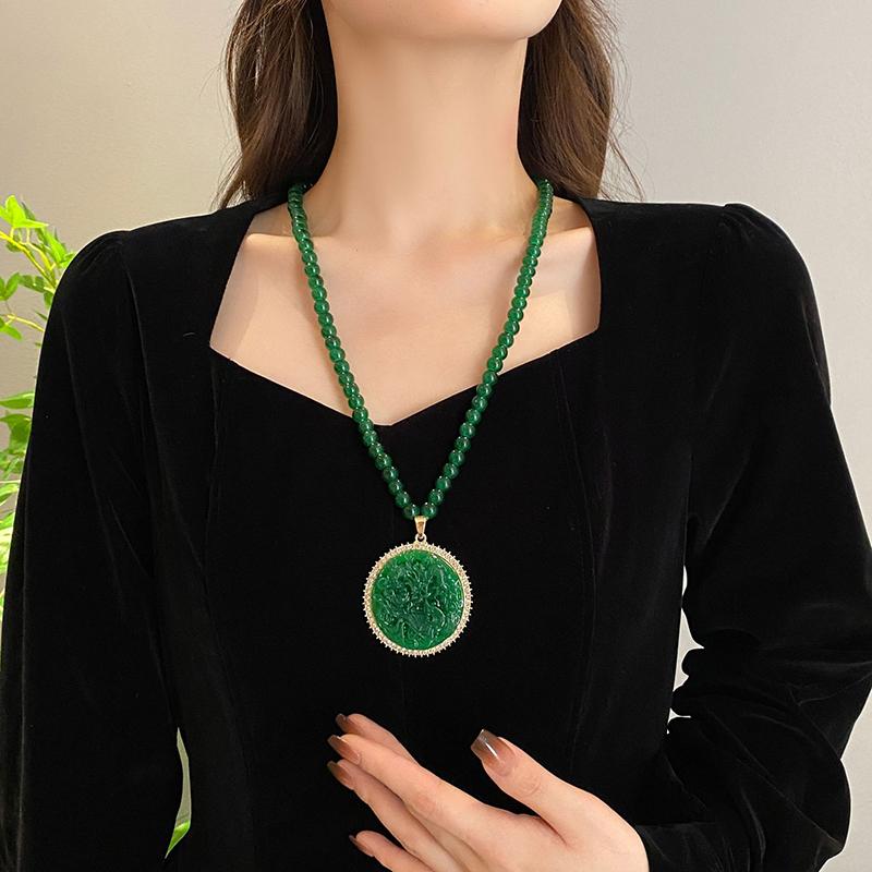 New Chinese Style Retro Versatile Necklace Jewelry Clothing Pendant Green Crystal Pendant