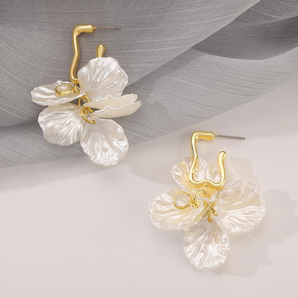 Iridescent White Flower Petal Drop Earrings Gold Tone Brushed Metal Dangle Studs Elegant Summer Floral Jewelry for Women