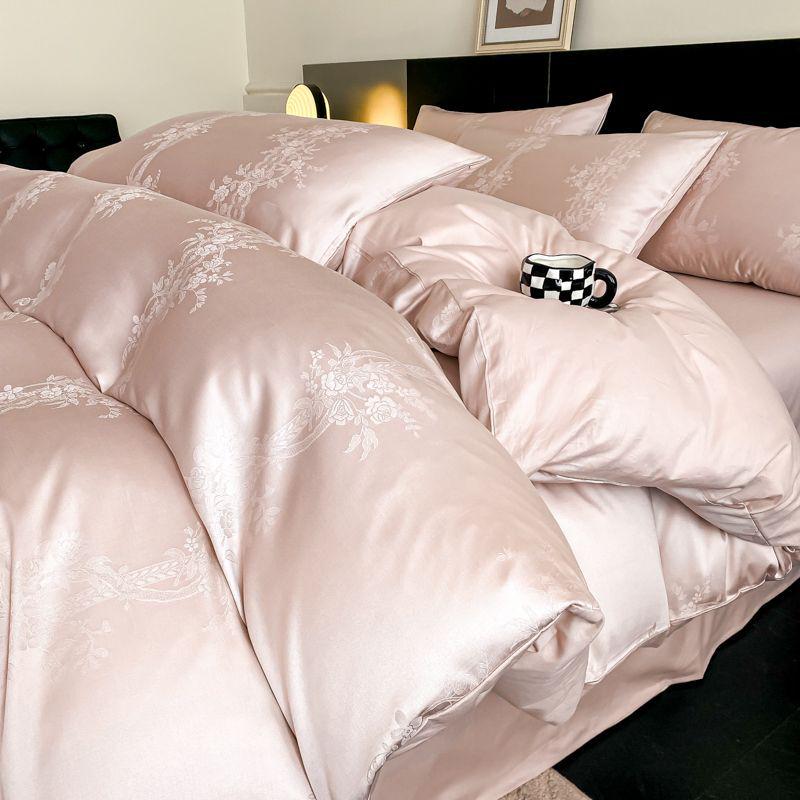G5Z Light Luxury 200-Count Long-Staple Cotton Jacquard Bedding Set: Includes Duvet Cover, Bed Sheet, and Fitted Sheet.