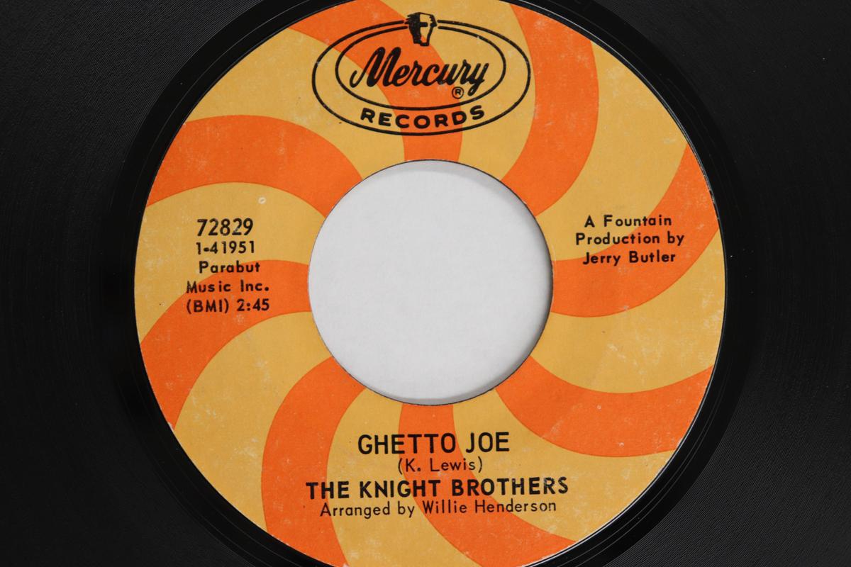 

7inch Record KNIGHT BROTHERS - Ghetto Joe / Tried So Hard To Pleas 72829 MERCURY 1968 US Soul/Funk Used
