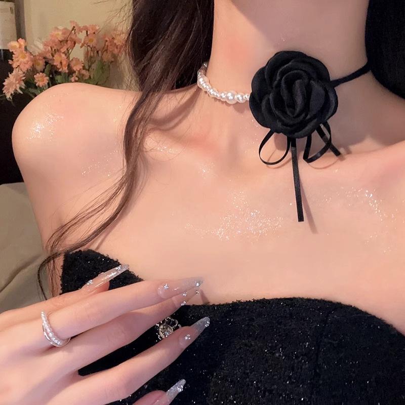 Camellia Pearl Flower Choker Necklace - Women's Light Luxury Clavicle Chain Accessory