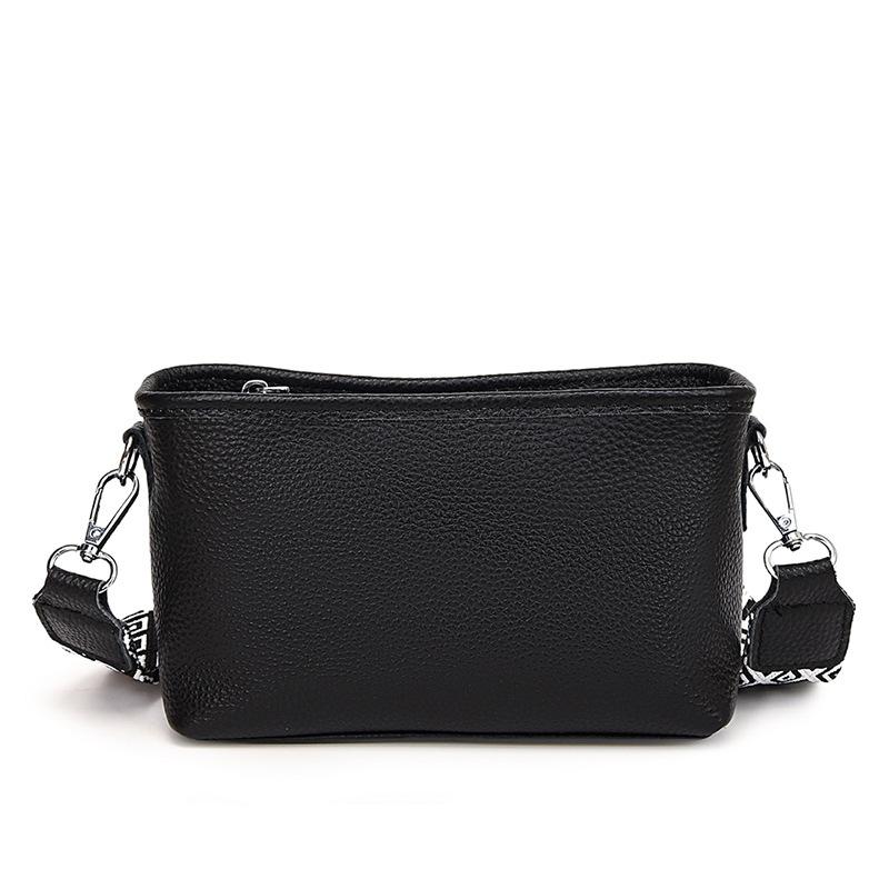 Genuine Leather Niche Design Wide Shoulder Strap Small Bag, High-end, Versatile, Fashionable and Textured Small Square Bag